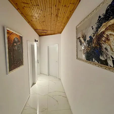 Sunny Side Hotel 3*